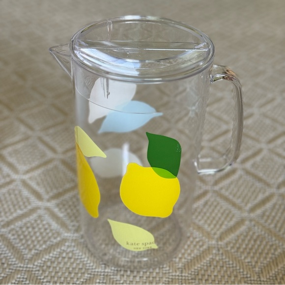 🍋 Kate Spade NY - Acrylic Lemon Pitcher & Set of 2 Cups 🍋 - Picture 5 of 12